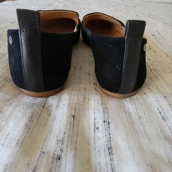 UGG Jonette Flat Pointe Toe - 7.5 - Picture 4 of 6